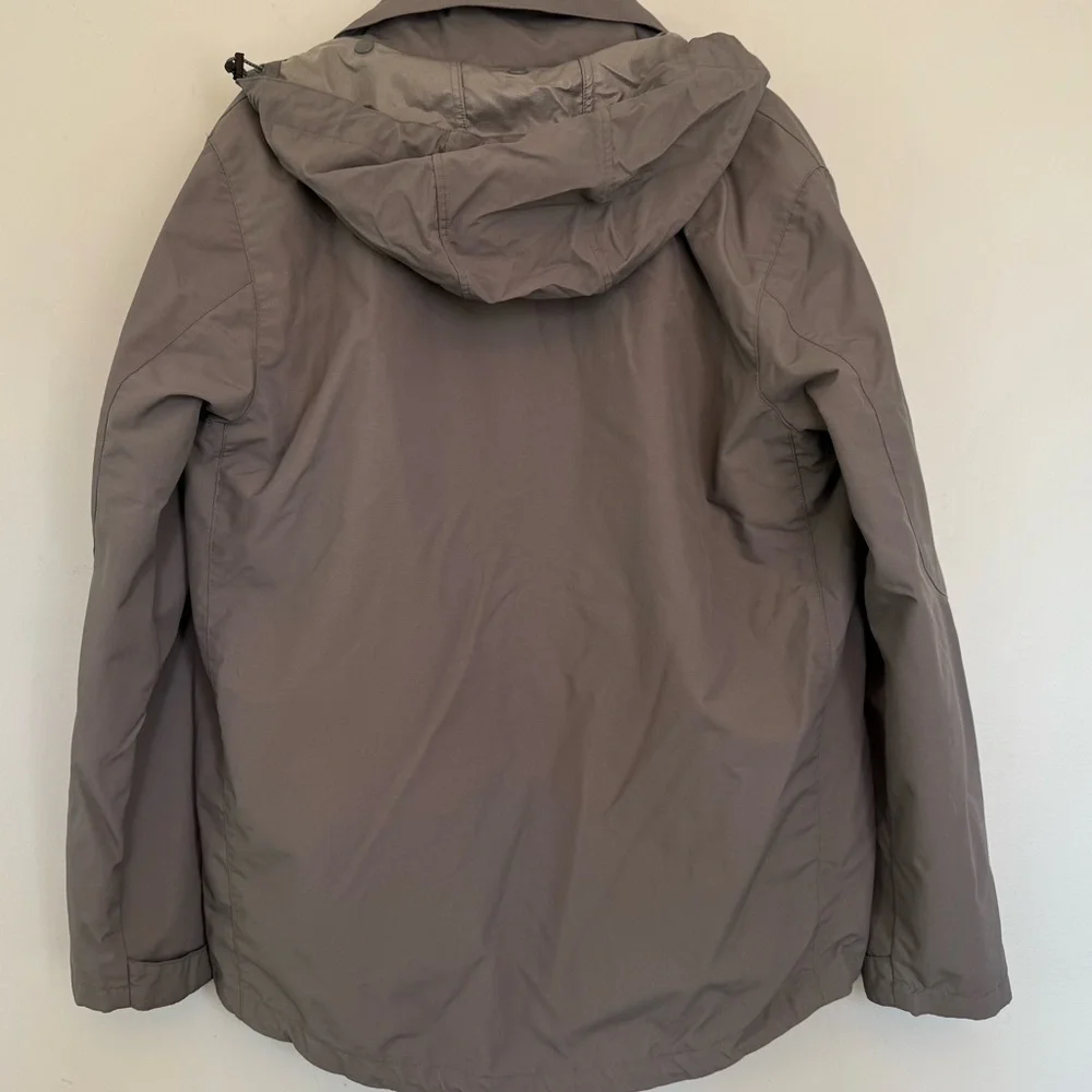 Men’s Lands End 3 in 1 winter Jacket. Size Medium. Gray - Picture 4 of 8